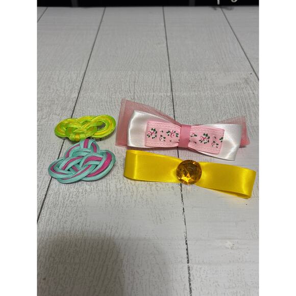 Four Piece Hair Accessory Gift Set - Picture 2 of 9